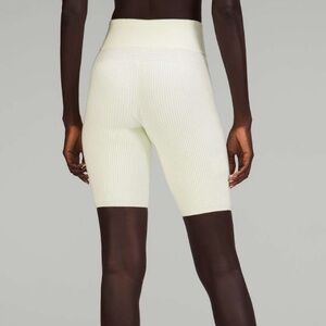 NWT Lululemon Ribbed Knit HR Short Lemon Sorbet